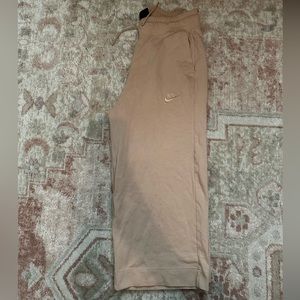 Nike phoenix fleece cropped pants
